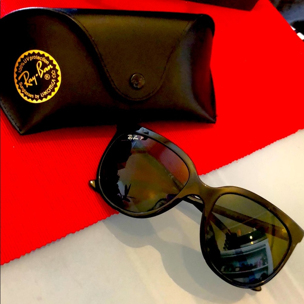 Ray-Ban Cats1000 Sunglasses